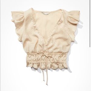 AE Cropped Flutter Sleeve Blouse